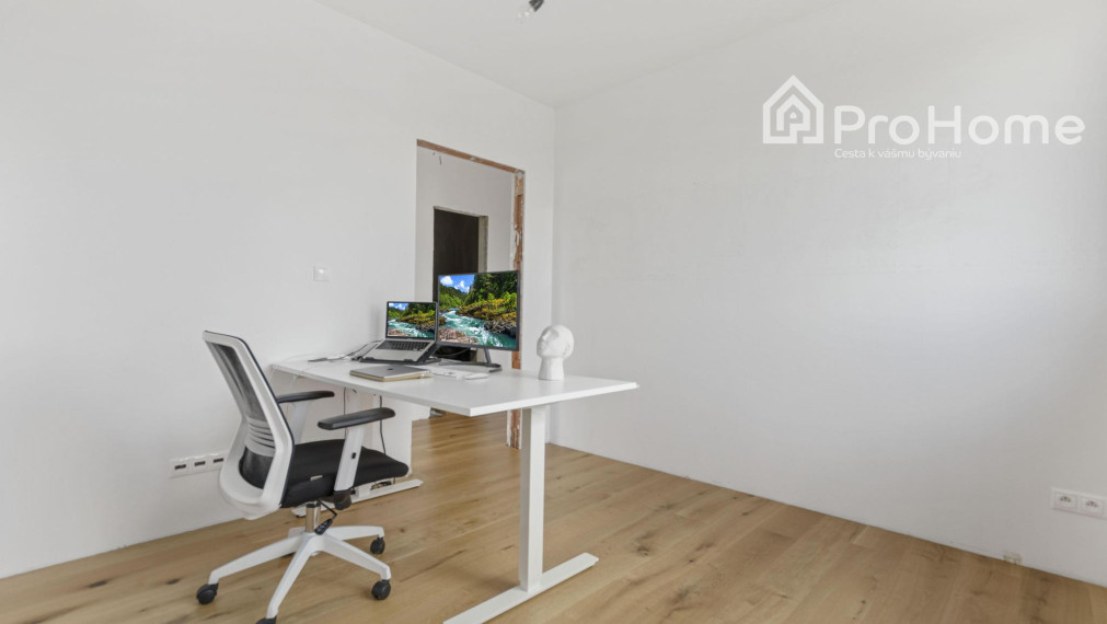 Elegantný skolaudovaný rodinný dom v súkromnej ulici v Stupave