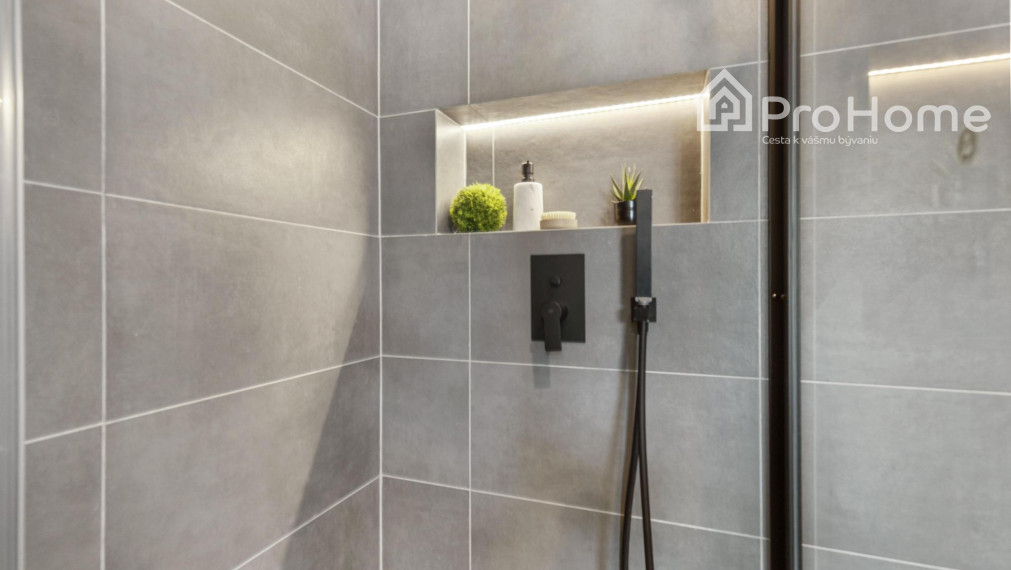 Elegantný skolaudovaný rodinný dom v súkromnej ulici v Stupave