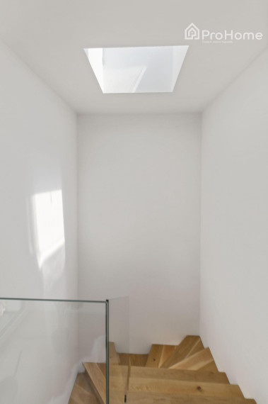 Elegantný skolaudovaný rodinný dom v súkromnej ulici v Stupave