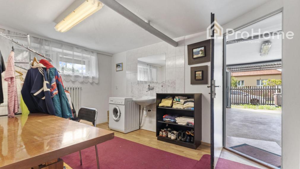 Priestranný a vzdušný rodinný dom vo Veľkej Pake