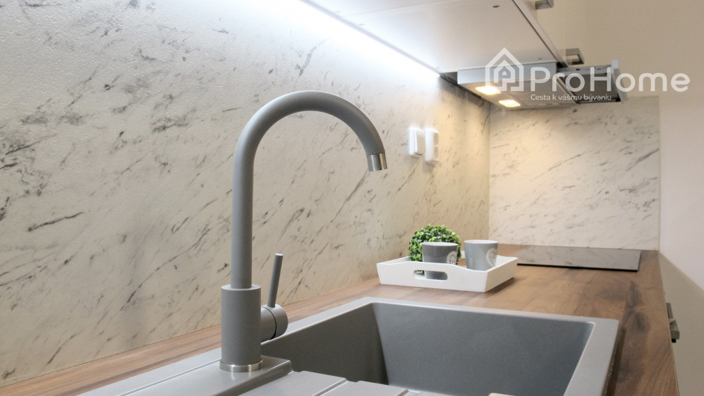 Prenájom - 2 izbový byt, Dostojevského rad