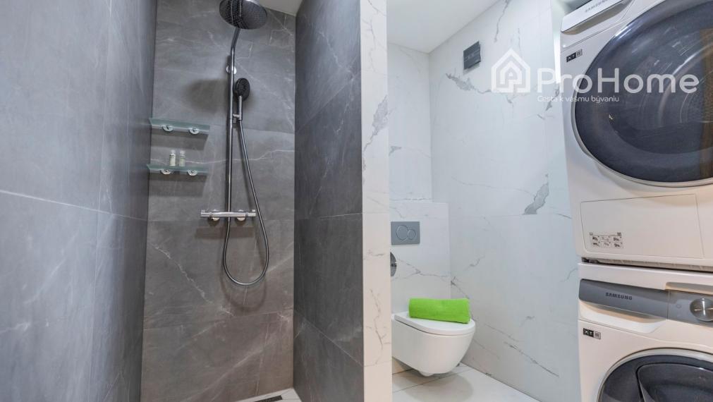 Moderný rodinný dom s nízkymi nákladmi v pokojnom prostredí Senca