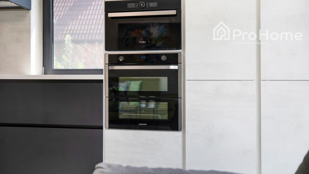 Moderný rodinný dom s nízkymi nákladmi v pokojnom prostredí Senca