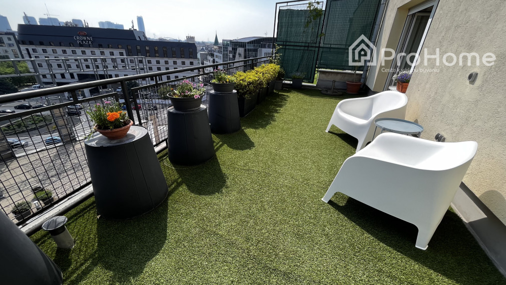 Strešný staromestský byt s terasou, na Panenskej ulici