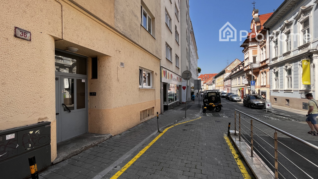 Strešný staromestský byt s terasou, na Panenskej ulici