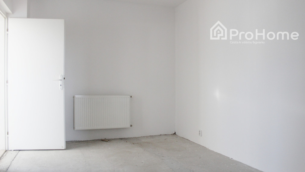 Komerčný objekt s dvoma 3i bytmi NA PREDAJ v PK, Myslenická