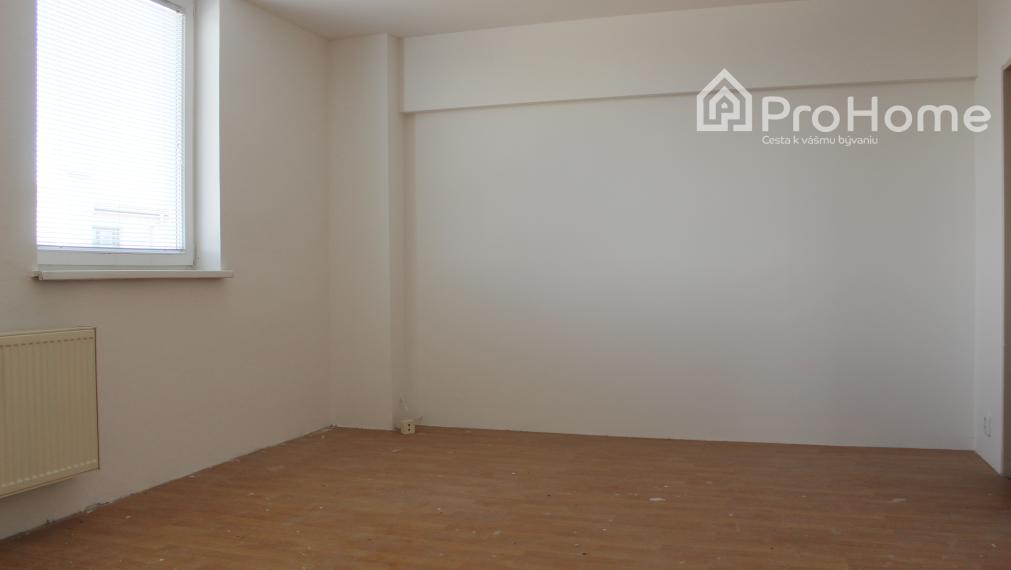 Komerčný objekt s dvoma 3i bytmi NA PREDAJ v PK, Myslenická