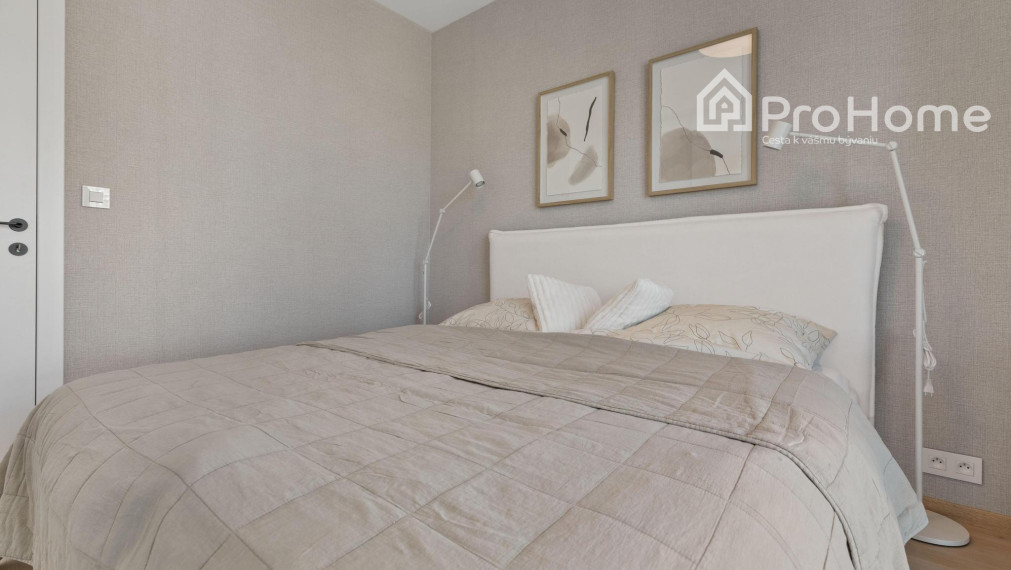 PLNE VYBAVENÝ 2i byt v EUROVEA Tower NA PRENÁJOM