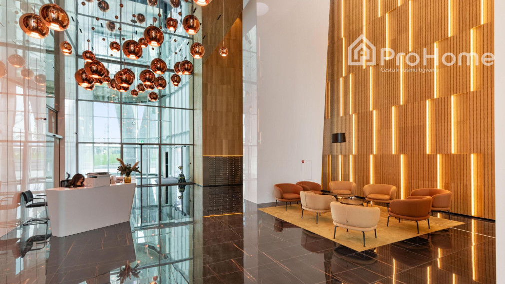 PLNE VYBAVENÝ 2i byt v EUROVEA Tower NA PRENÁJOM