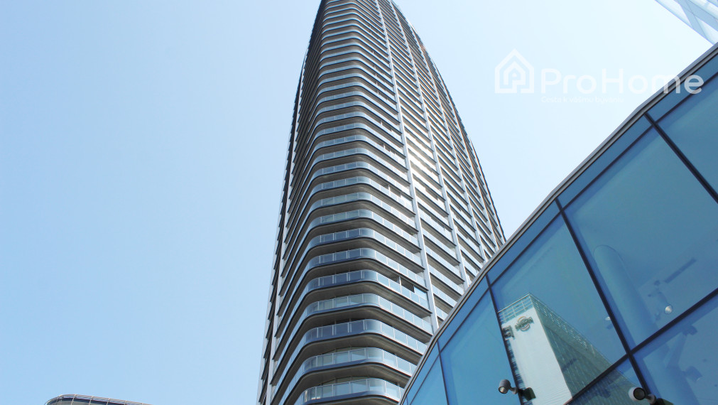 PLNE VYBAVENÝ 2i byt v EUROVEA Tower NA PRENÁJOM