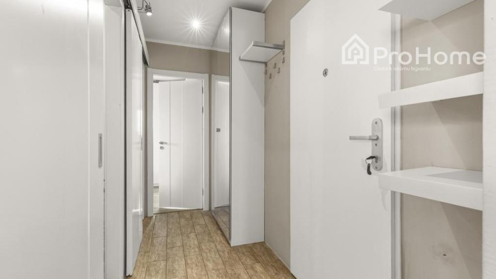 REZERVOVANÉ - 3 izbový byt s veľkou loggiou na Kramároch