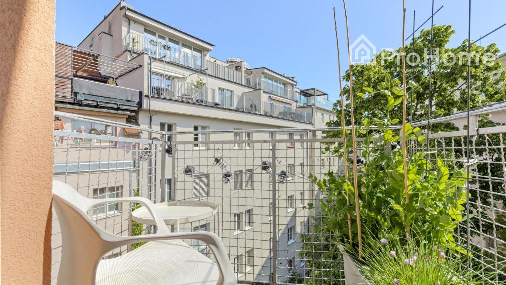 Unikátny 140 m² 4-izbový mezonet s terasou a výhľadom na downtown