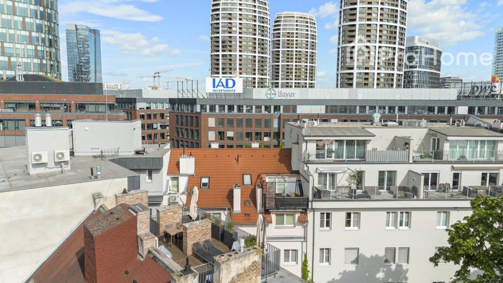 Unikátny 140 m² 4-izbový mezonet s terasou a výhľadom na downtown