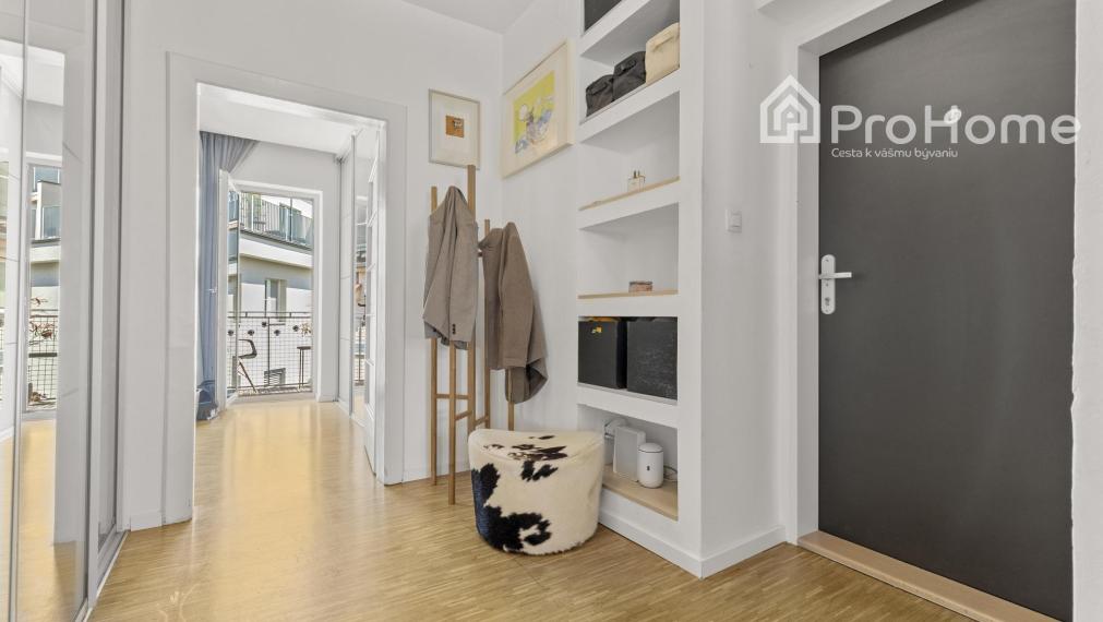 Unikátny 140 m² 4-izbový mezonet s terasou a výhľadom na downtown