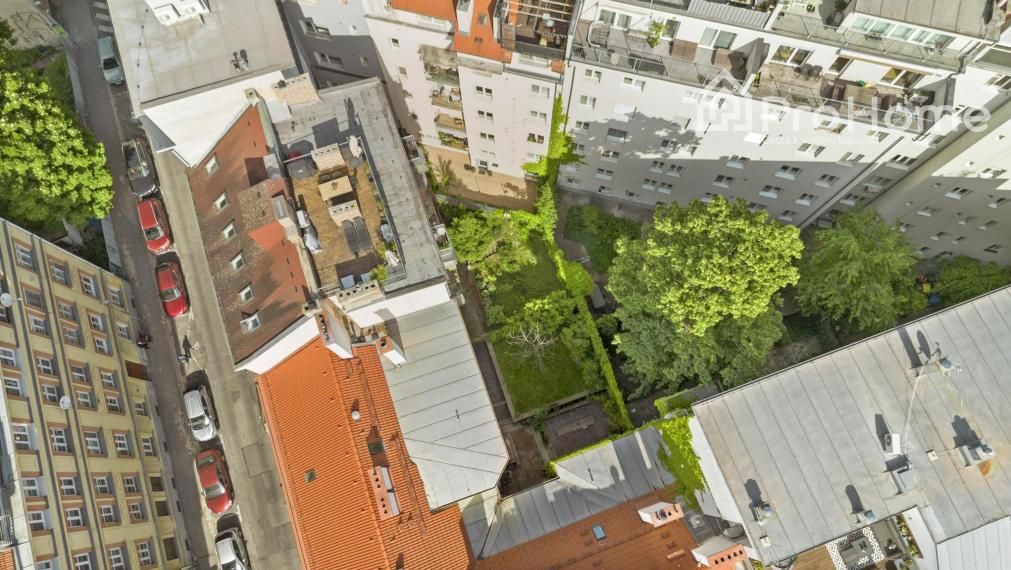 Unikátny 140 m² 4-izbový mezonet s terasou a výhľadom na downtown