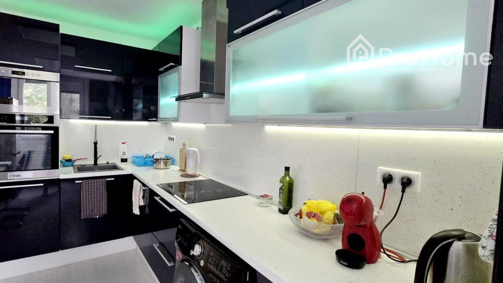 3 samostatné izby+kuchyňa s jedálňou–Petržalka, Andrusovova