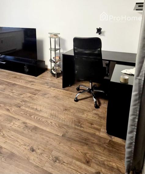 3 samostatné izby+kuchyňa s jedálňou–Petržalka, Andrusovova