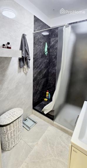 3 samostatné izby+kuchyňa s jedálňou–Petržalka, Andrusovova