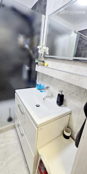 3 samostatné izby+kuchyňa s jedálňou–Petržalka, Andrusovova