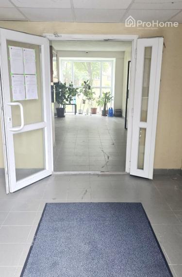 3 samostatné izby+kuchyňa s jedálňou–Petržalka, Andrusovova