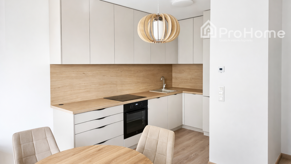 Slnečný 2-izbový byt s balkónom | Nesto Petržalka