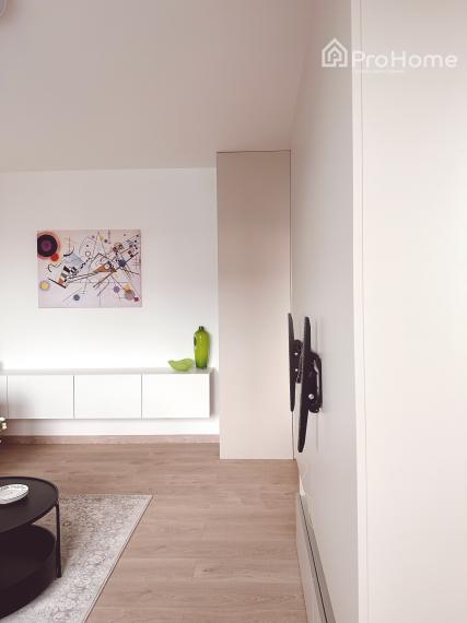 Nadštandardný zrekonštruovaný 2-izbový byt s možnosťou úpravy na 3-izbový