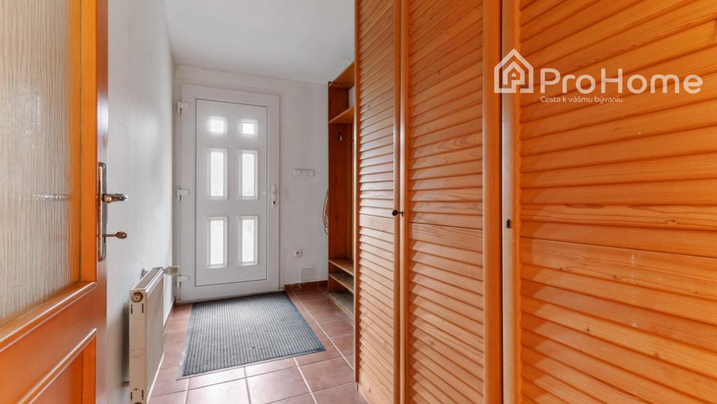 Dom s príbehom – 5-izbový rodinný dom s veľkou záhradou