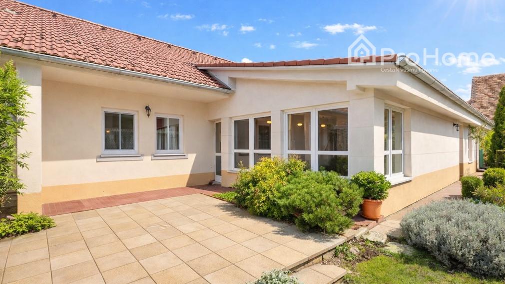 Dom s príbehom – 5-izbový rodinný dom s veľkou záhradou