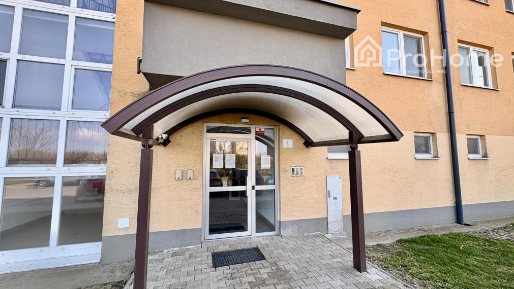 Prenájom kompletne zariadeného 3-izbového bytu v Moste pri Bratislave