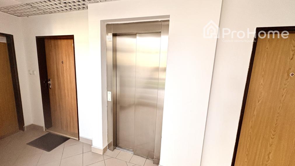 Prenájom kompletne zariadeného 3-izbového bytu v Moste pri Bratislave