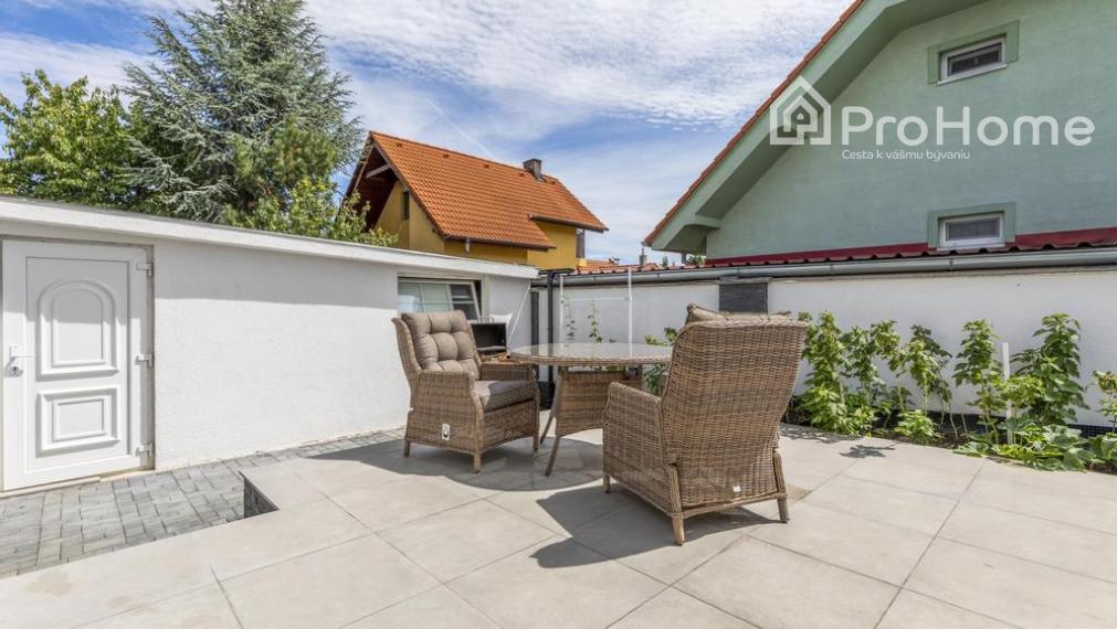 Dom pri jazere, kde sa každý deň cítite ako na dovolenke