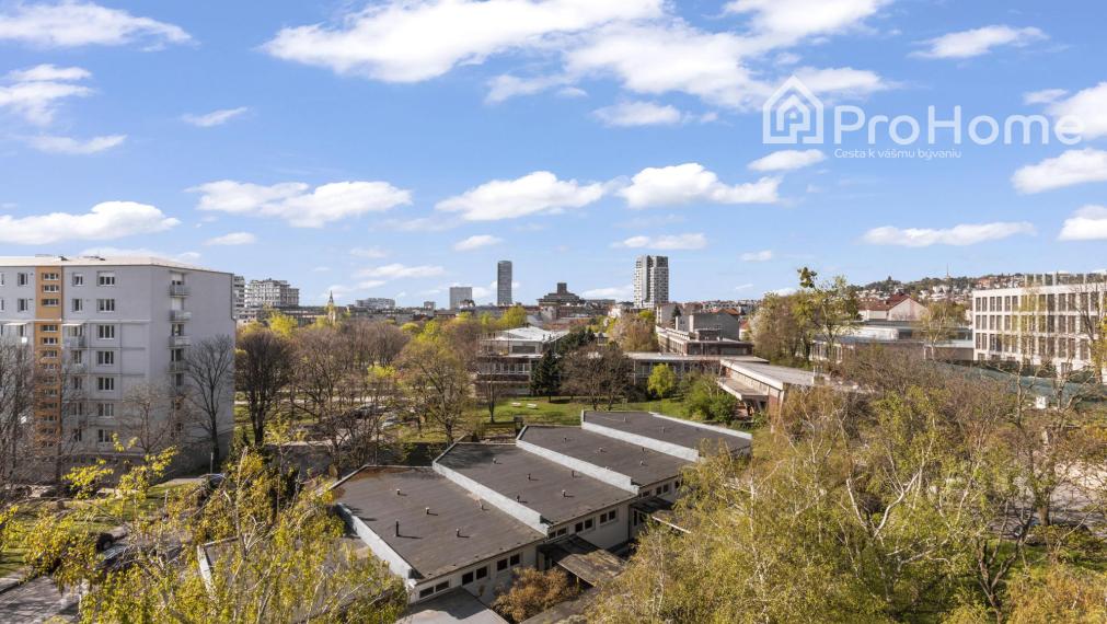 Veľkorysý 3-izbový byt (72 m²) priamo pri parku na Račku 🌳