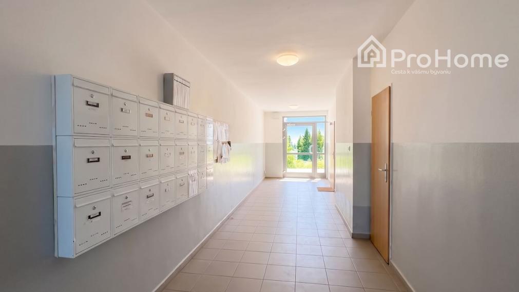 Priestranný 3i byt s terasou, loggiou a parkovaním – Agátová