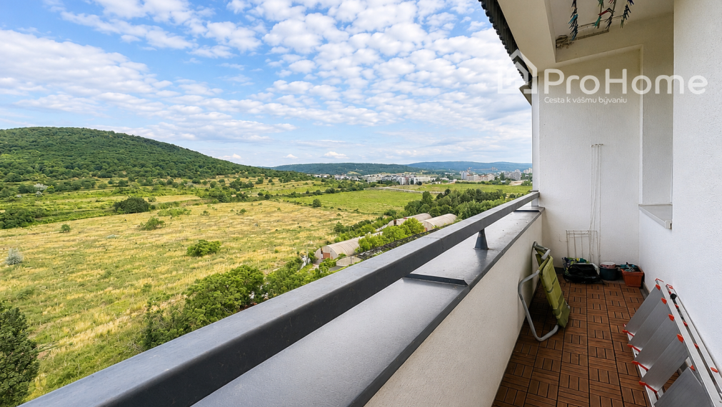 2-izbový byt s balkónom a výhľadom na Karpaty