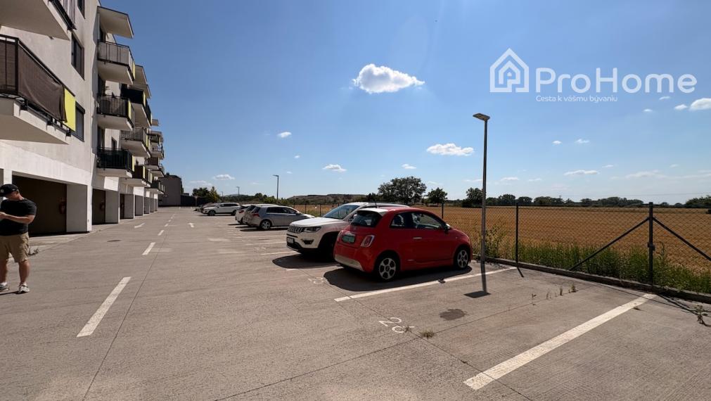 Smart štartovací byt s klímou a parkovaním v novostavbe
