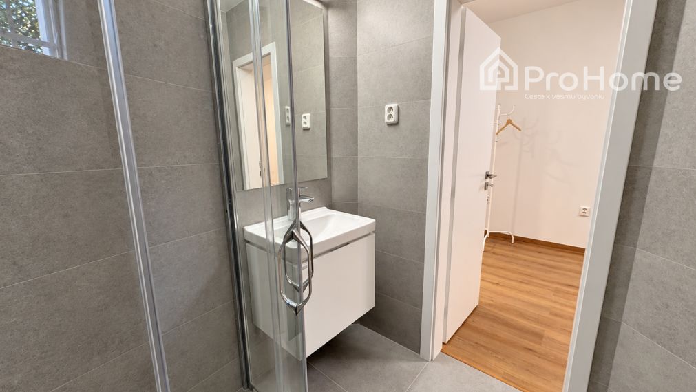2-izbový byt 66 m² | Staré Mesto | Mesačné náklady len 110 €