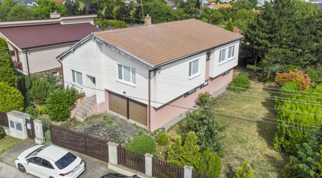 Priestranný a vzdušný rodinný dom vo Veľkej Pake