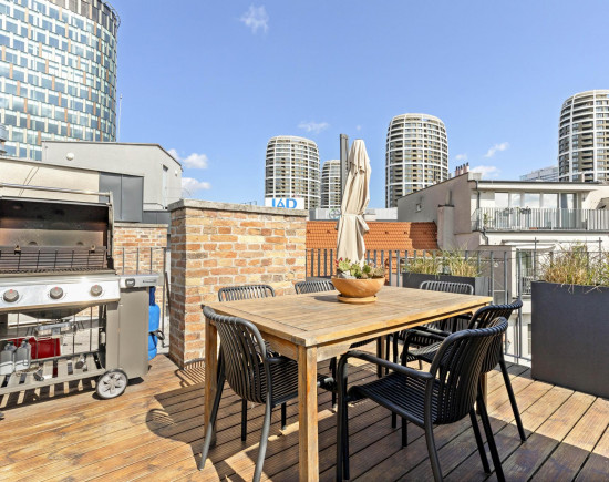 Unikátny 140 m² 4-izbový mezonet s terasou a výhľadom na downtown