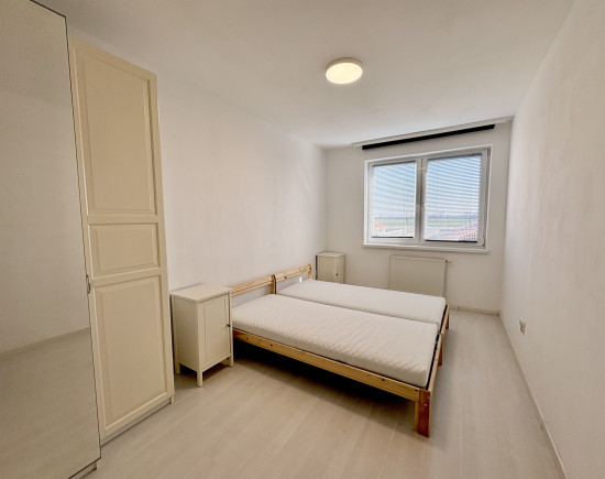 Prenájom kompletne zariadeného 3-izbového bytu v Moste pri Bratislave